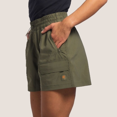 מכנסיים קצרים