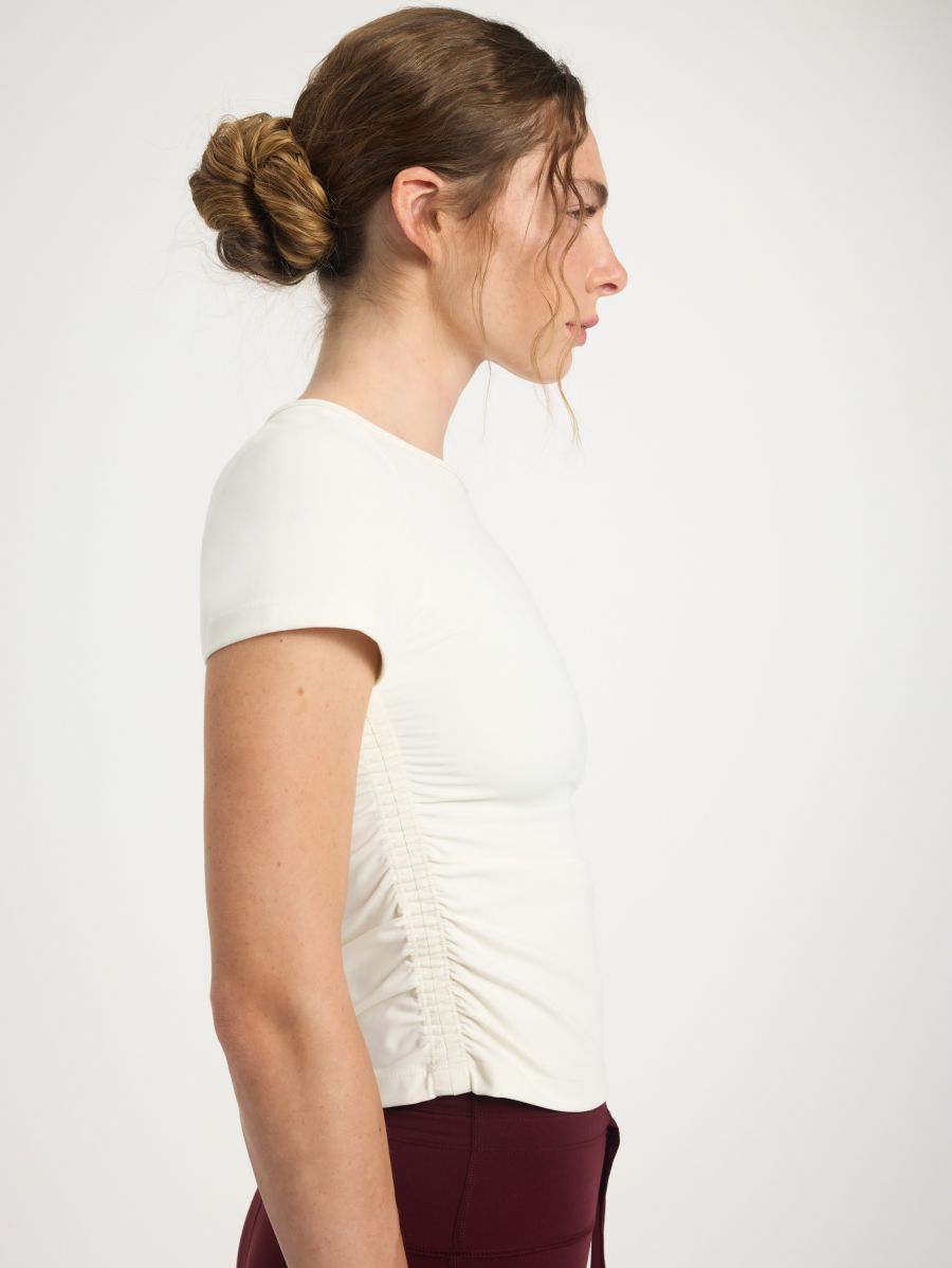 חולצה שרוול קצר עם כיווץ מבד ilios