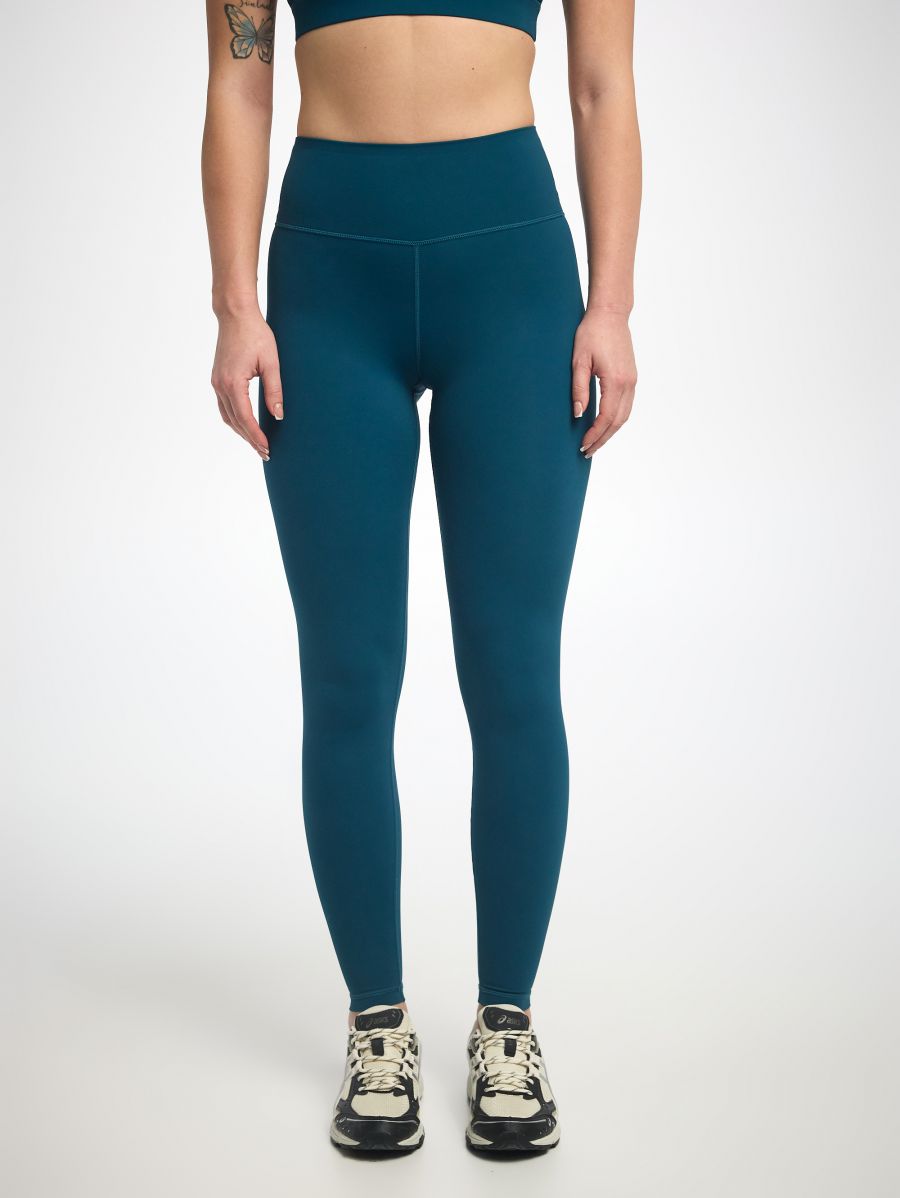 טייץ בגזרה גבוהה באורך ”28 מבד nero