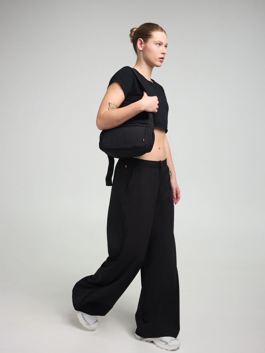 מכנס ניילון רחב