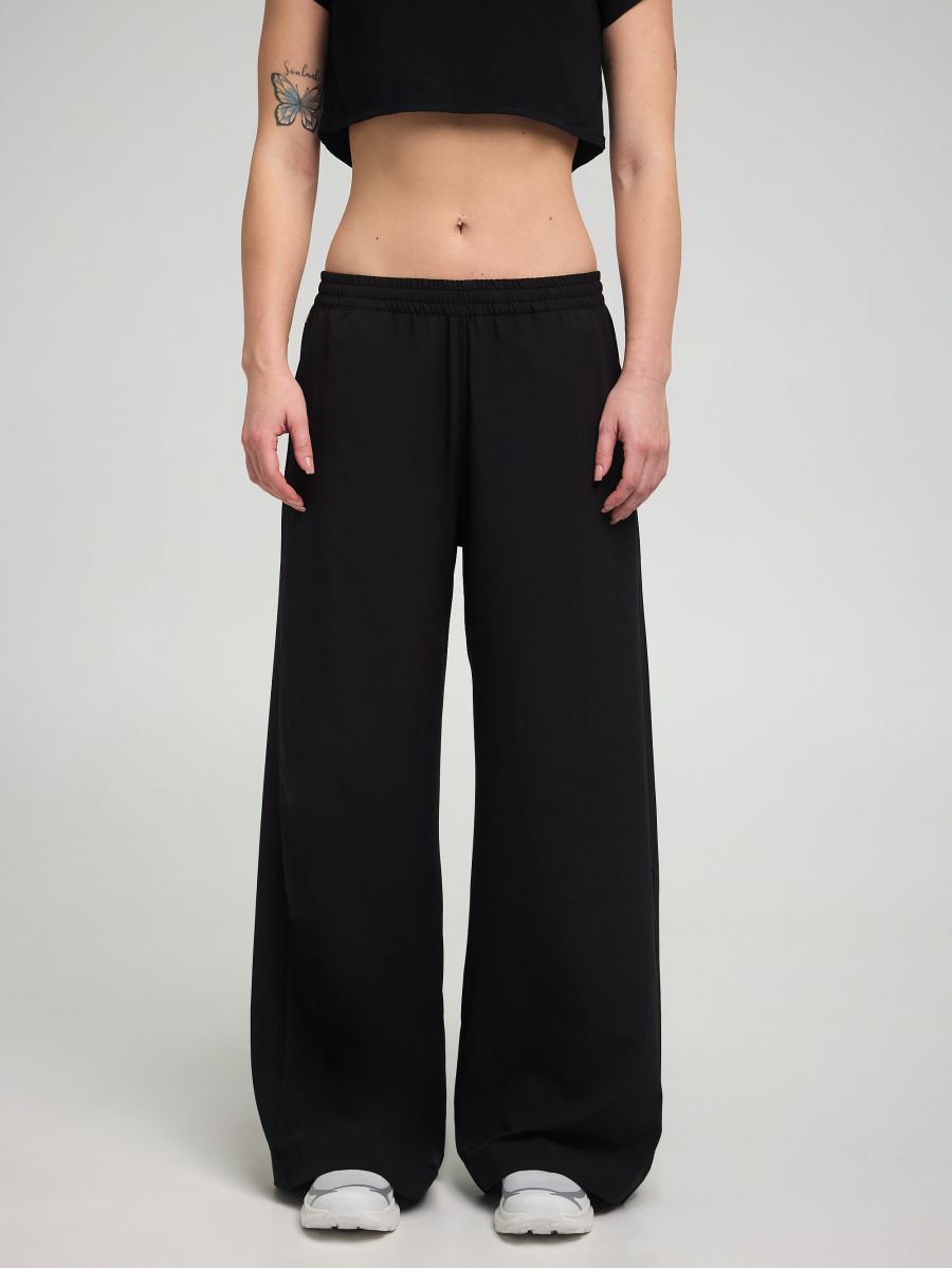 מכנס ניילון רחב