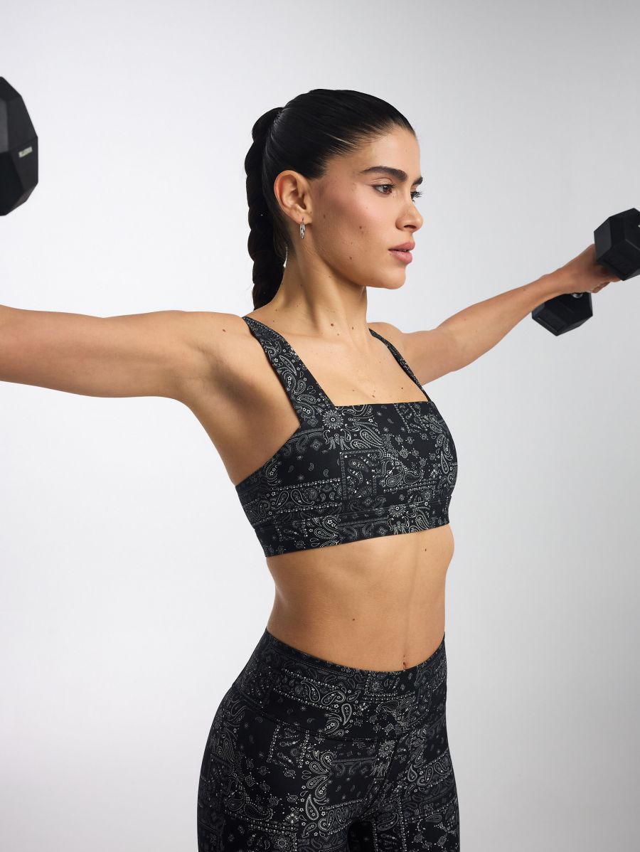 חזיית ספורט מחשוף ישר מבד nero