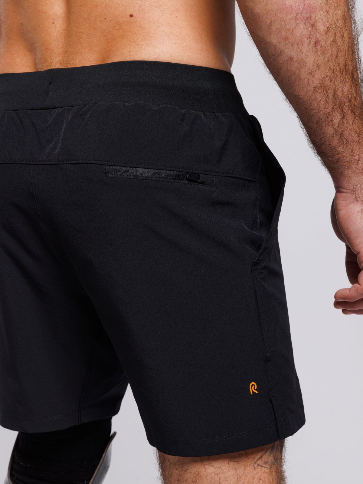 מכנסי אימון קצרים אורך ”7