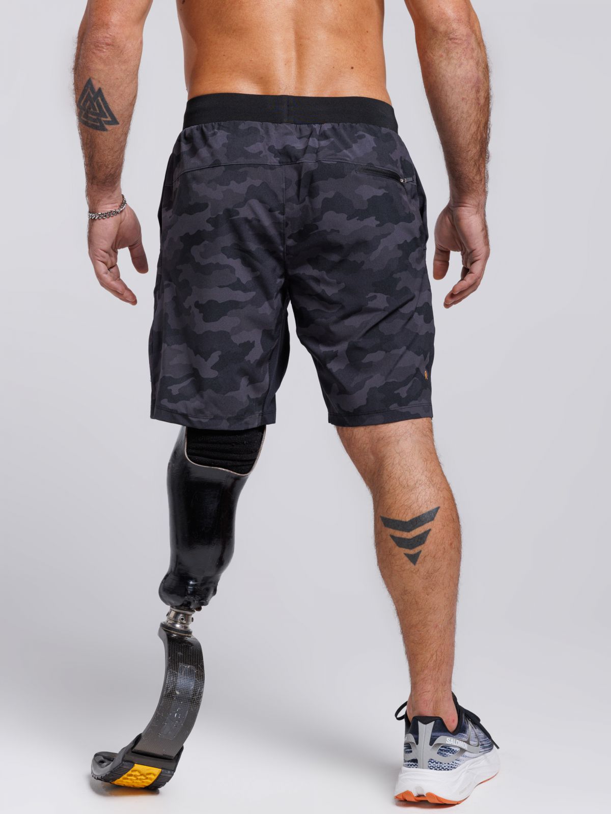 מכנסי אימון קצרים אורך ”9