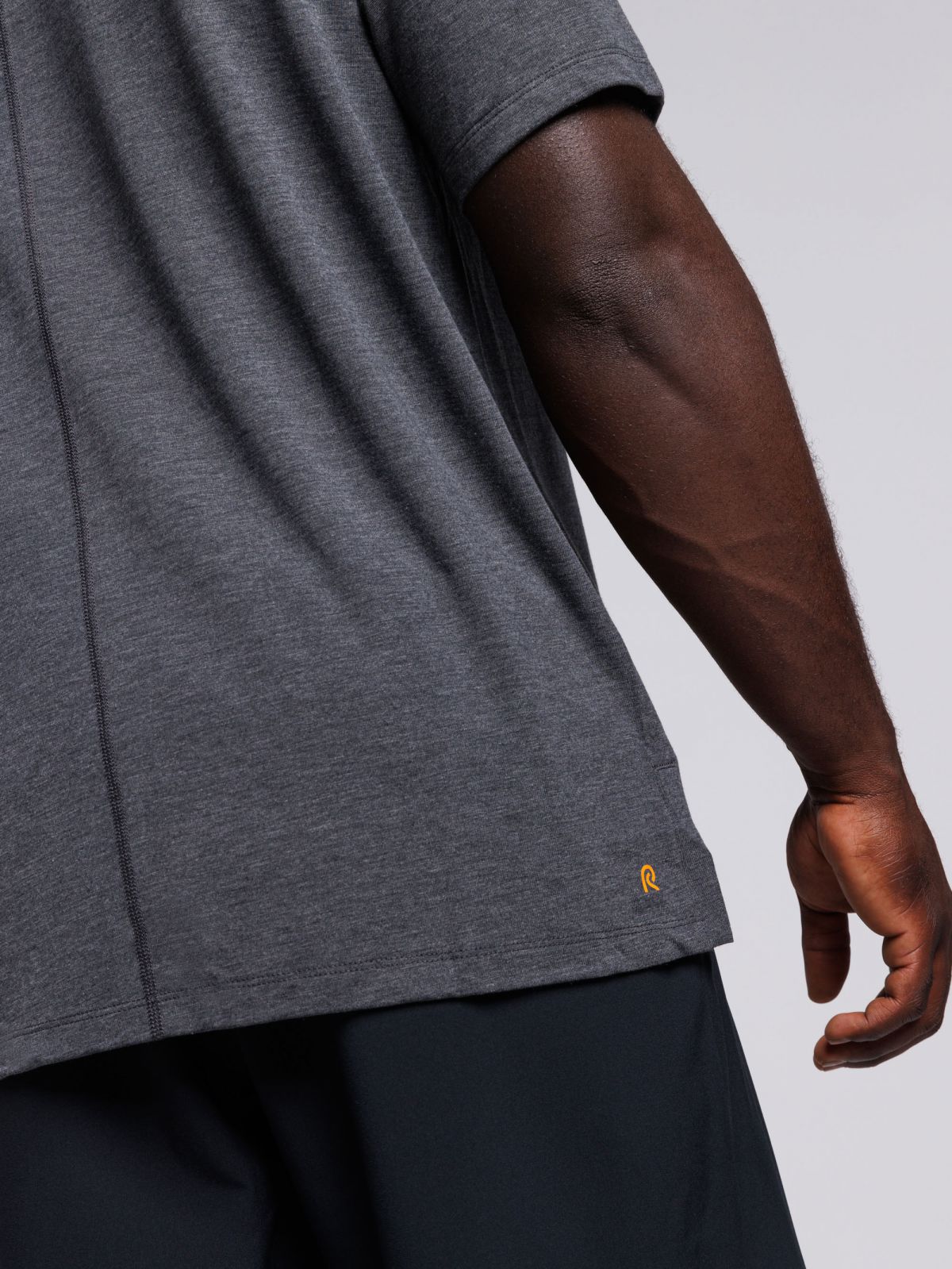 חולצה שרוול קצר במגע רך