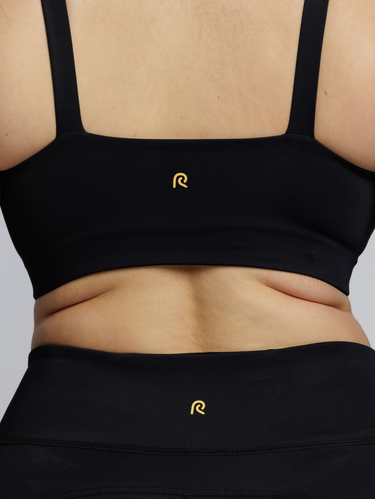 חזיית ספורט מבד magma