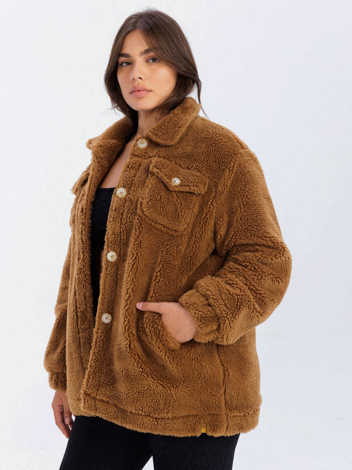 ג’קט חמים מבד sherpa