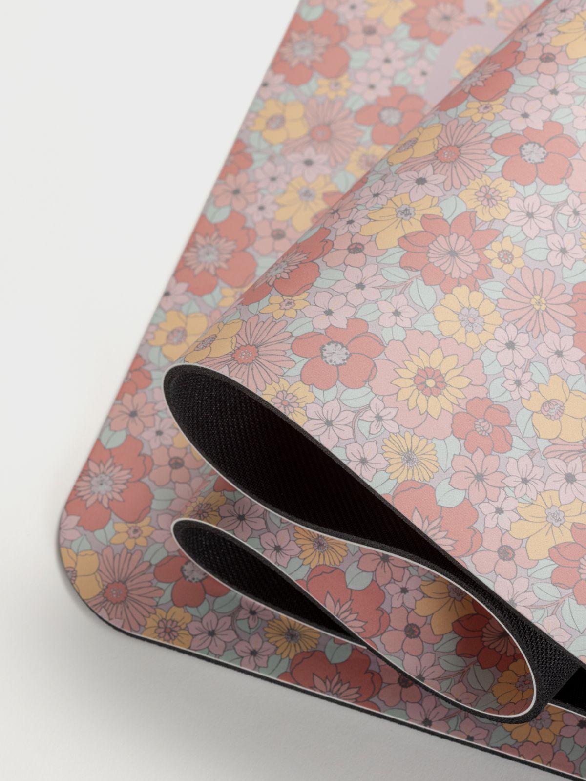 מזרון יוגה עם רצועה