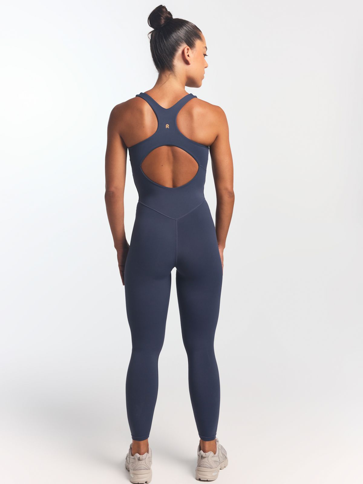 אוברול גב רייסר אורך 25” מבד nero