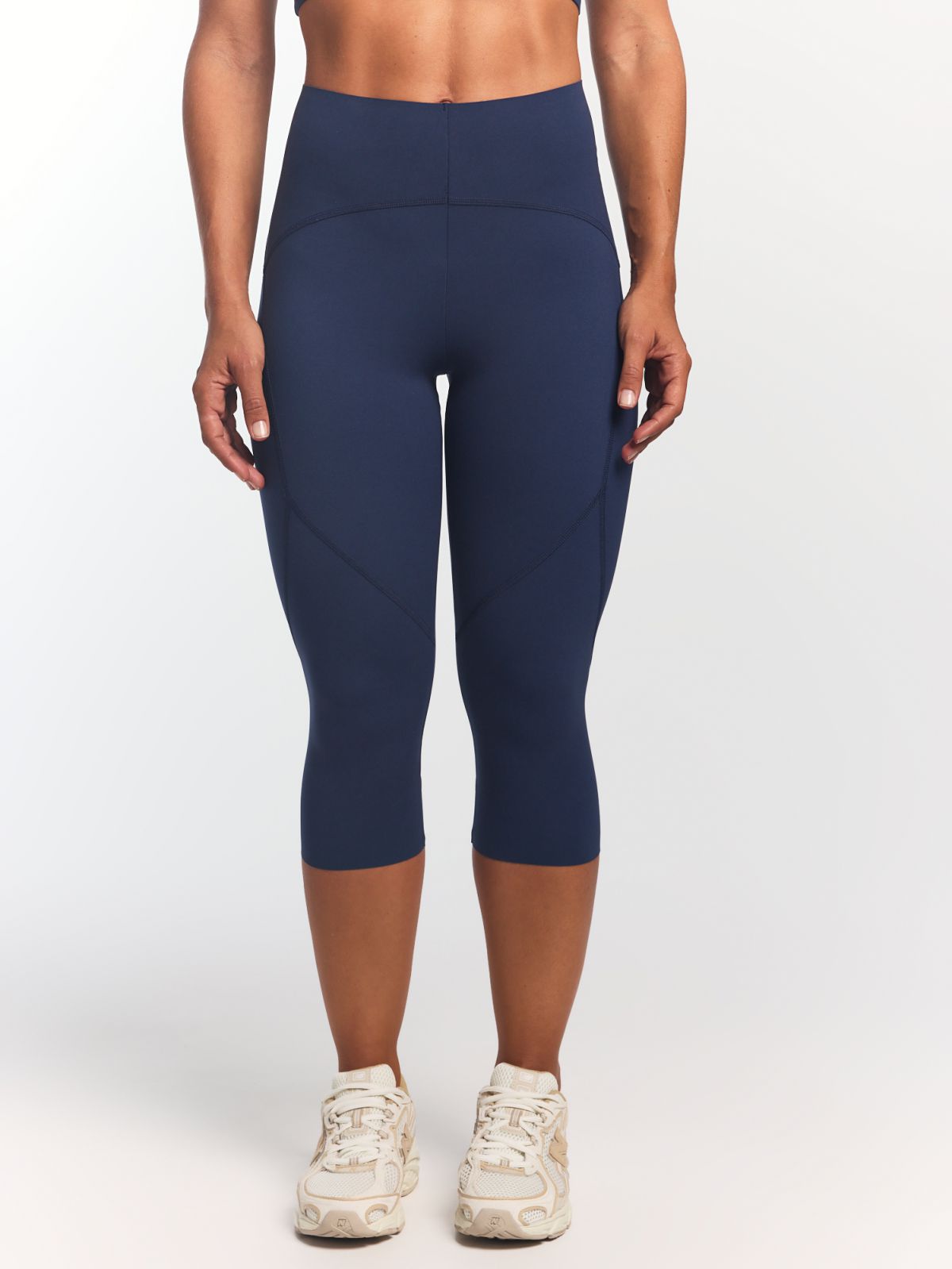 טייץ מחטב באורך ”17 מבד petra