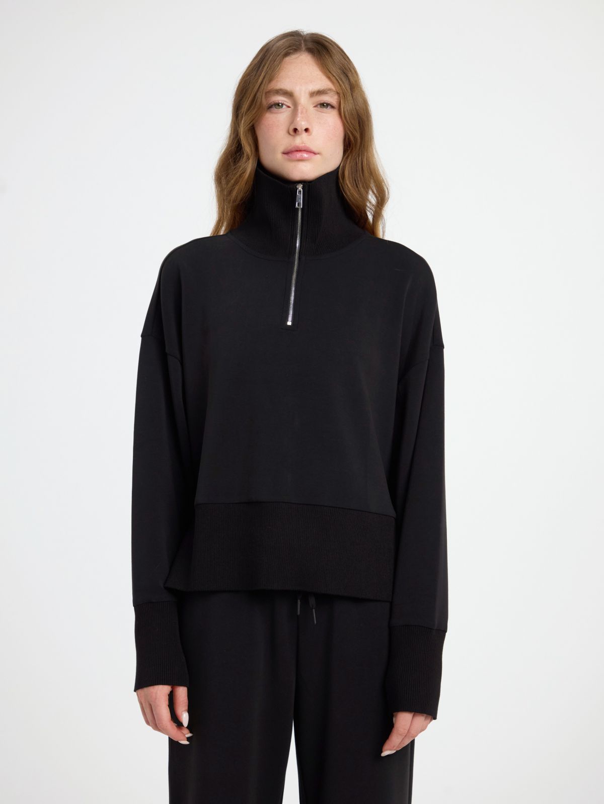 סווטשירט גולף מבד רך ונעים למגע