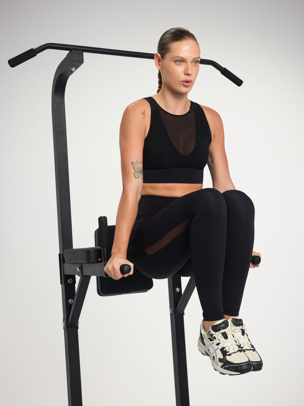 חזיית ספורט Longline מאש מבד nero