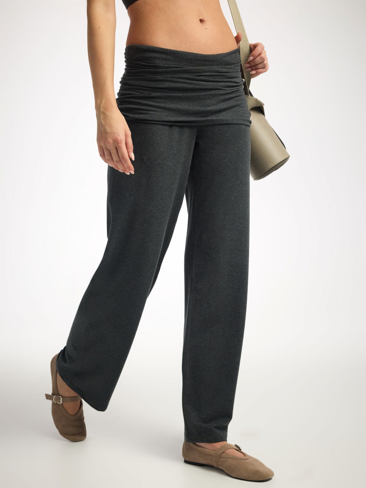 מכנסי יוגה רחבים מבד gaia