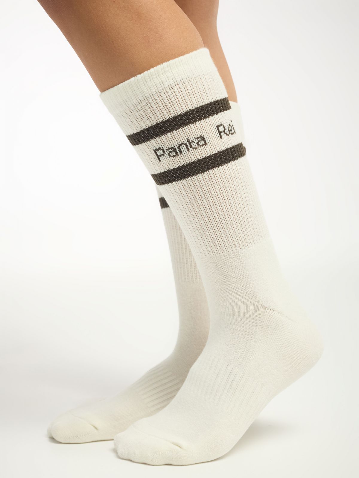 גרב ספורט קלאסית באורך רגיל