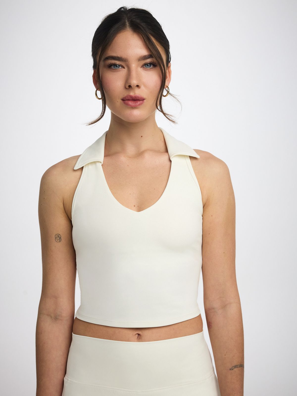 גופיית פולו עם חזייה פנימית מבד ilios