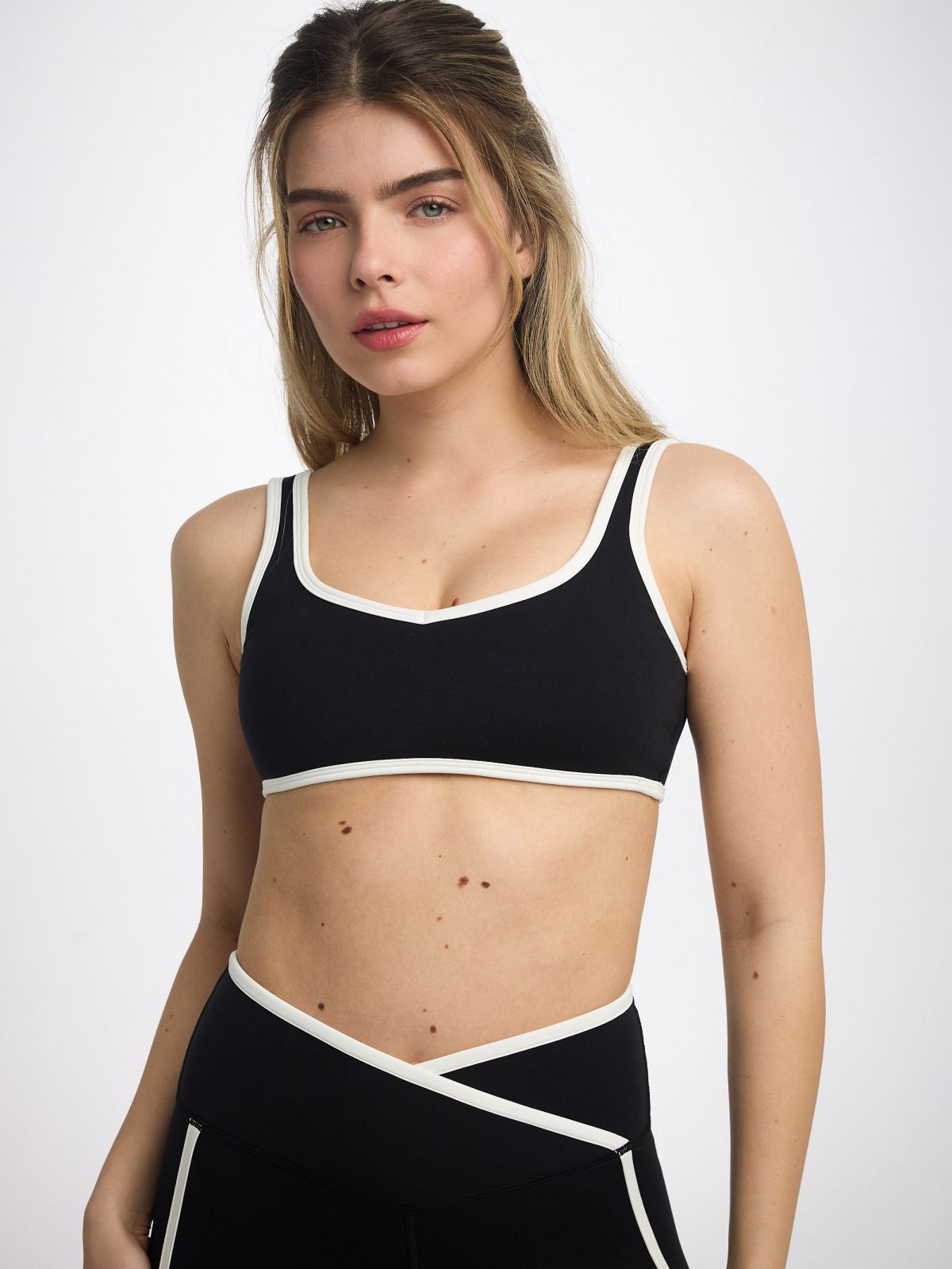 חזיית ספורט מבד ilios