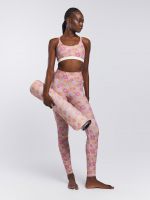 מזרון יוגה עם רצועה