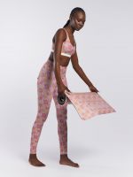 מזרון יוגה עם רצועה