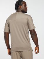 חולצת אימון עם שרוול קצר