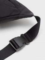 פאוץ ניילון