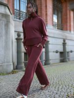 סווטשירט גולף מבד רך ונעים למגע