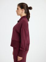 סווטשירט גולף מבד רך ונעים למגע