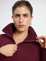 סווטשירט גולף מבד רך ונעים למגע