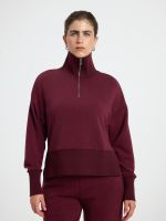 סווטשירט גולף מבד רך ונעים למגע