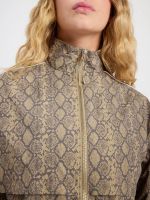 ג’קט ניילון