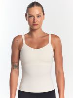 גופיית אימון עם חזייה פנימית מבד nero