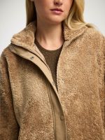 ג’קט חמים מבד sherpa