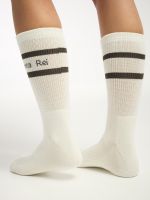 גרב ספורט קלאסית באורך רגיל