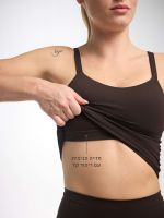 גופיית אימון עם חזייה פנימית מבד nero