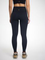 טייץ עם כיסים באורך ”25 מבד petra