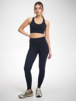 טייץ עם כיסים באורך ”25 מבד petra