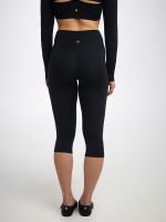 טייץ קאפרי אורך 17” מבד ilios