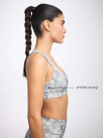 חזיית ספורט מחשוף ישר מבד nero