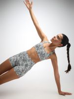 חזיית ספורט מחשוף ישר מבד nero