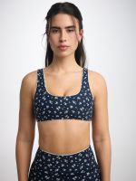 חזיית ספורט מחשוף ישר מבד ilios