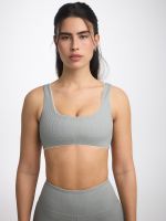 חזיית ספורט מחשוף ישר מבד ilios ריב