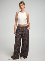 גופייה עם חזייה פנימית בשילוב בד מודל ריב