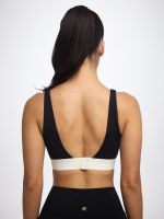 חזיית ספורט מחשוף ישר מבד nero