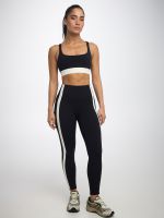 חזיית ספורט מחשוף ישר מבד nero