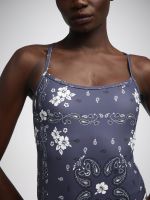 בגד ים שלם גב פתוח עם כתפיות דקות