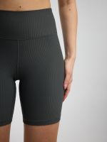 טייץ בייקר באורך 8” מבד ilios ריב