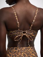 חזיית בגד ים