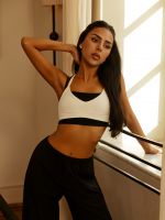 חזיית ספורט עם כתפיות מתכווננות מבד nero