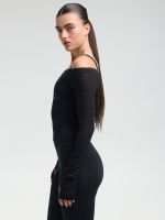 חולצת שרוול ארוך מפתח סירה מבד מודל