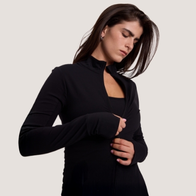 ג'קטים וסווטשירטים