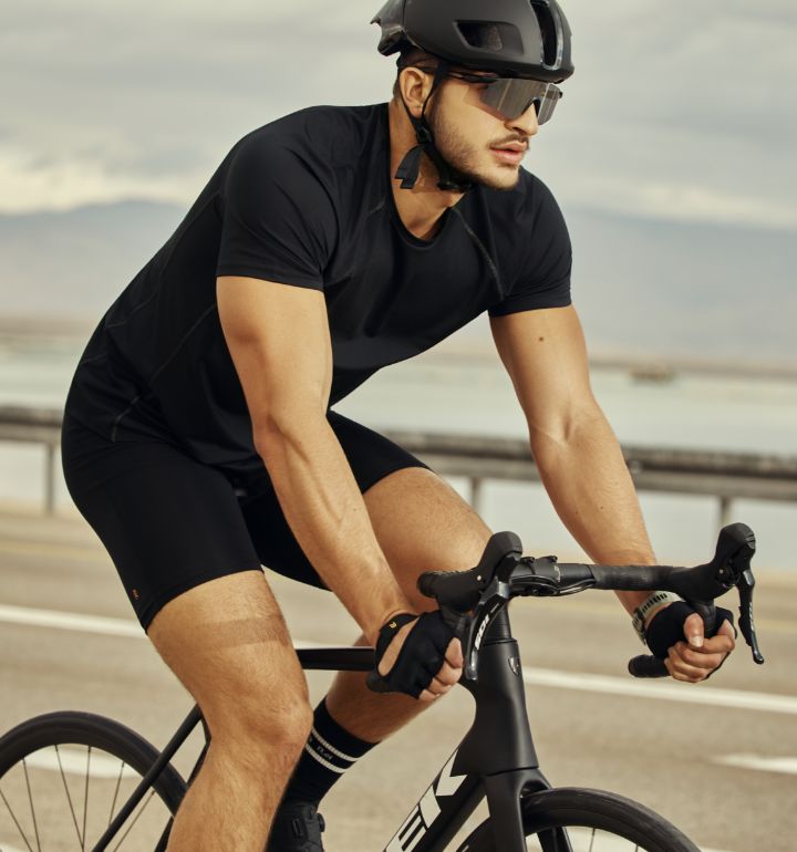 תמונת אווירה רכיבה על אופניים